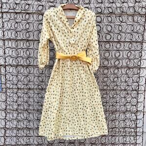Vintage Leslie Fay floral feather leaf yellow belted dress